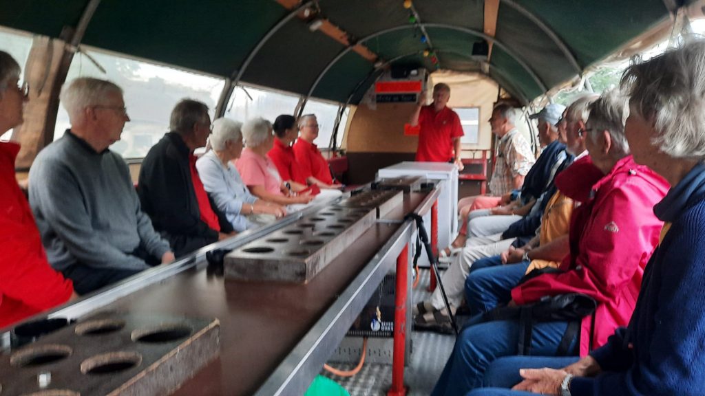 Herbstliches Ausflugserlebnis: Heimatfreunde Materborn veranstalten Planwagenfahrt zur Mühle Donsbrüggen